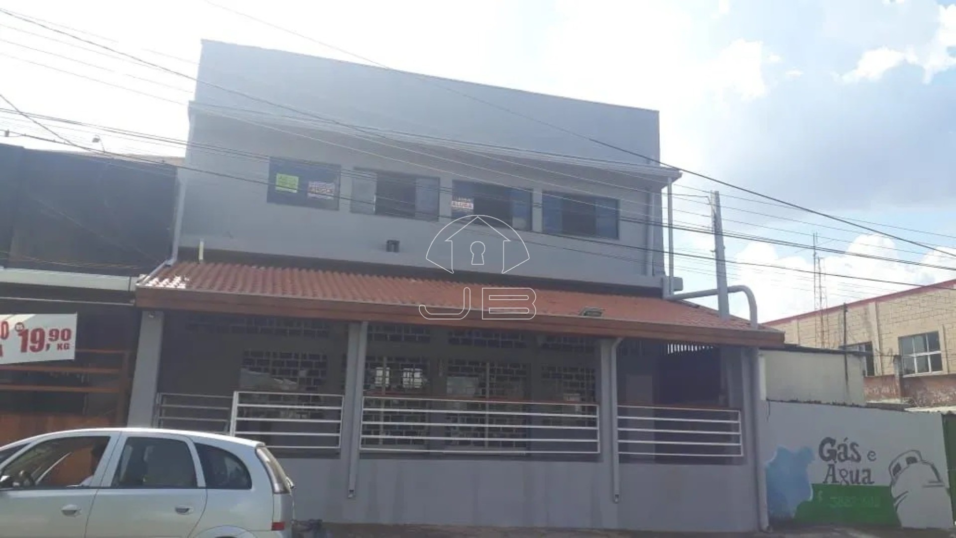 Salão Comercial de Alto Padrão para Locação no Jardim das Palmeiras, Sumaré-SP: 1 Sala, 2 Banheiros, 260m² de Área
