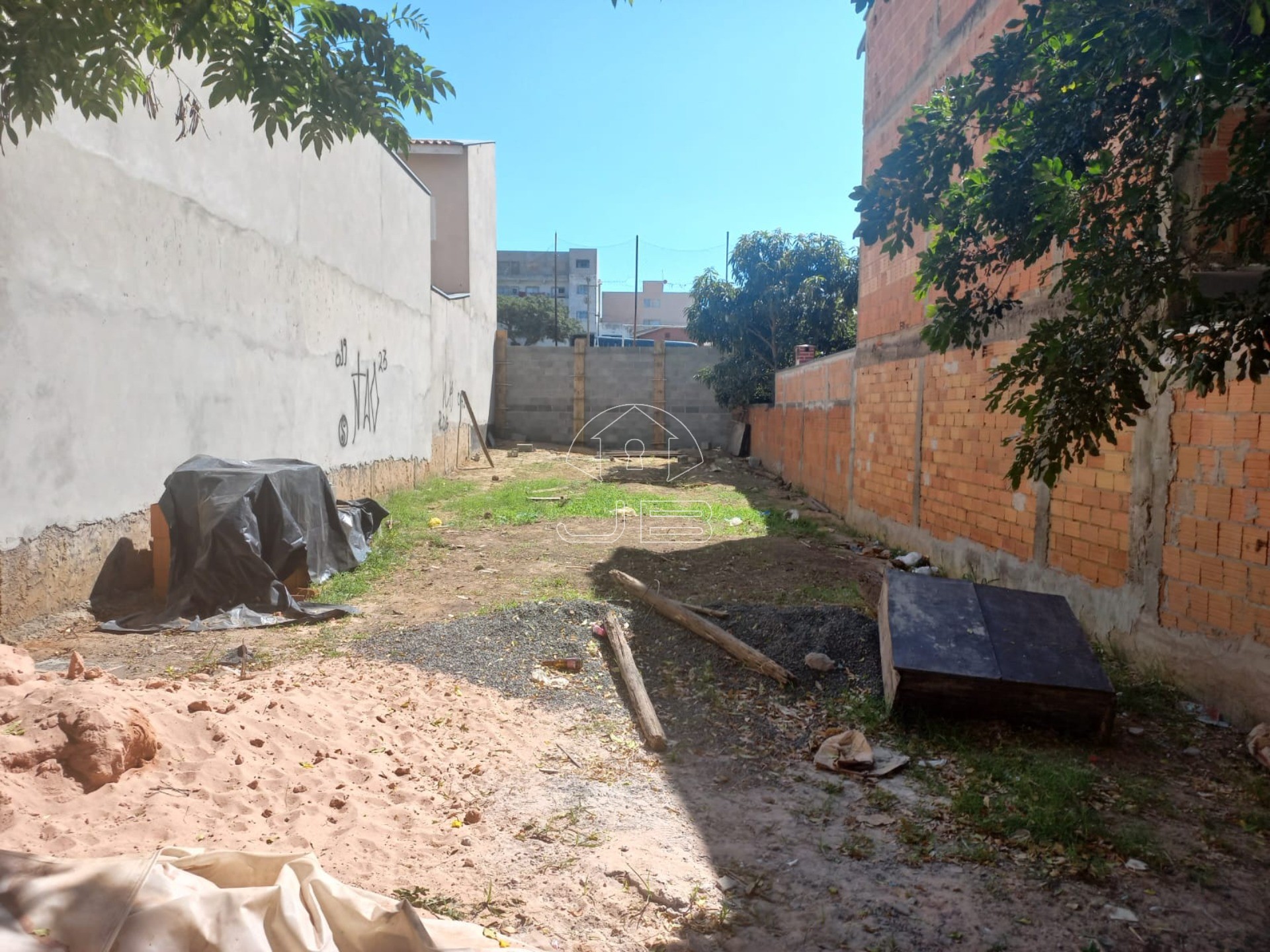 Terreno COMERCIAL em HORTOLÂNDIA - SP, JARDIM NOVA EUROPA