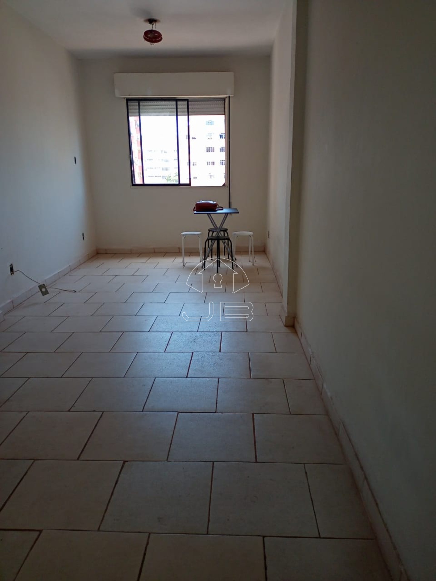 Oportunidade única: Apartamento à venda em Campinas-SP, Centro. 1 quarto, 1 sala, 1 banheiro, 43,00 m² de área. Confira!