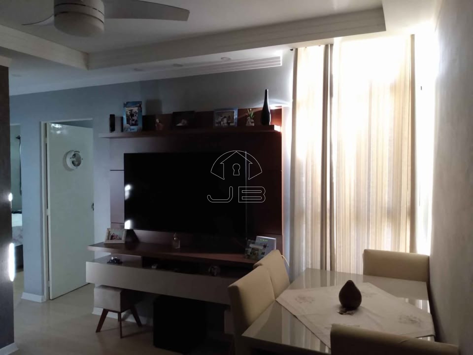 Apartamento à venda em Hortolândia-SP: 2 quartos, sala, banheiro, garagem. Não perca essa oportunidade!