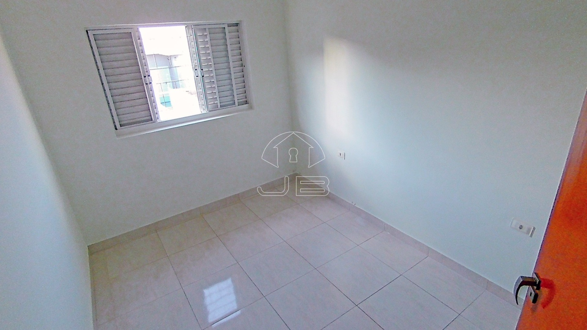 Casa à venda em Americana-SP, Jardim Brasília: 3 quartos, 1 suíte, 2 salas, 3 banheiros, 4 vagas, 150m²! Venha conferir!