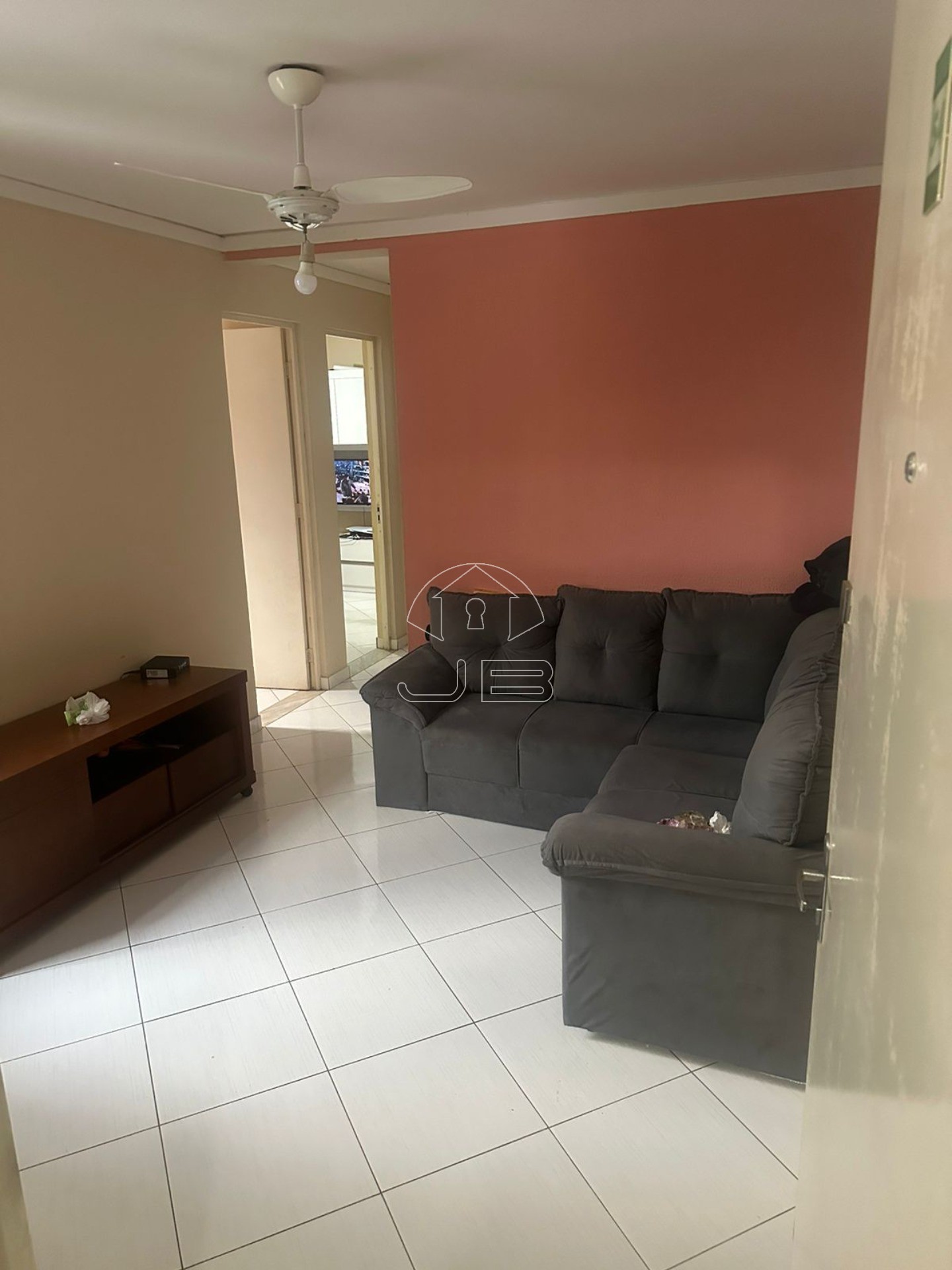 Apartamento à venda em Hortolândia-SP, Jd. Nossa Senhora de Fátima: 2 quartos, sala, banheiro, garagem - 43m². Venha conferir!