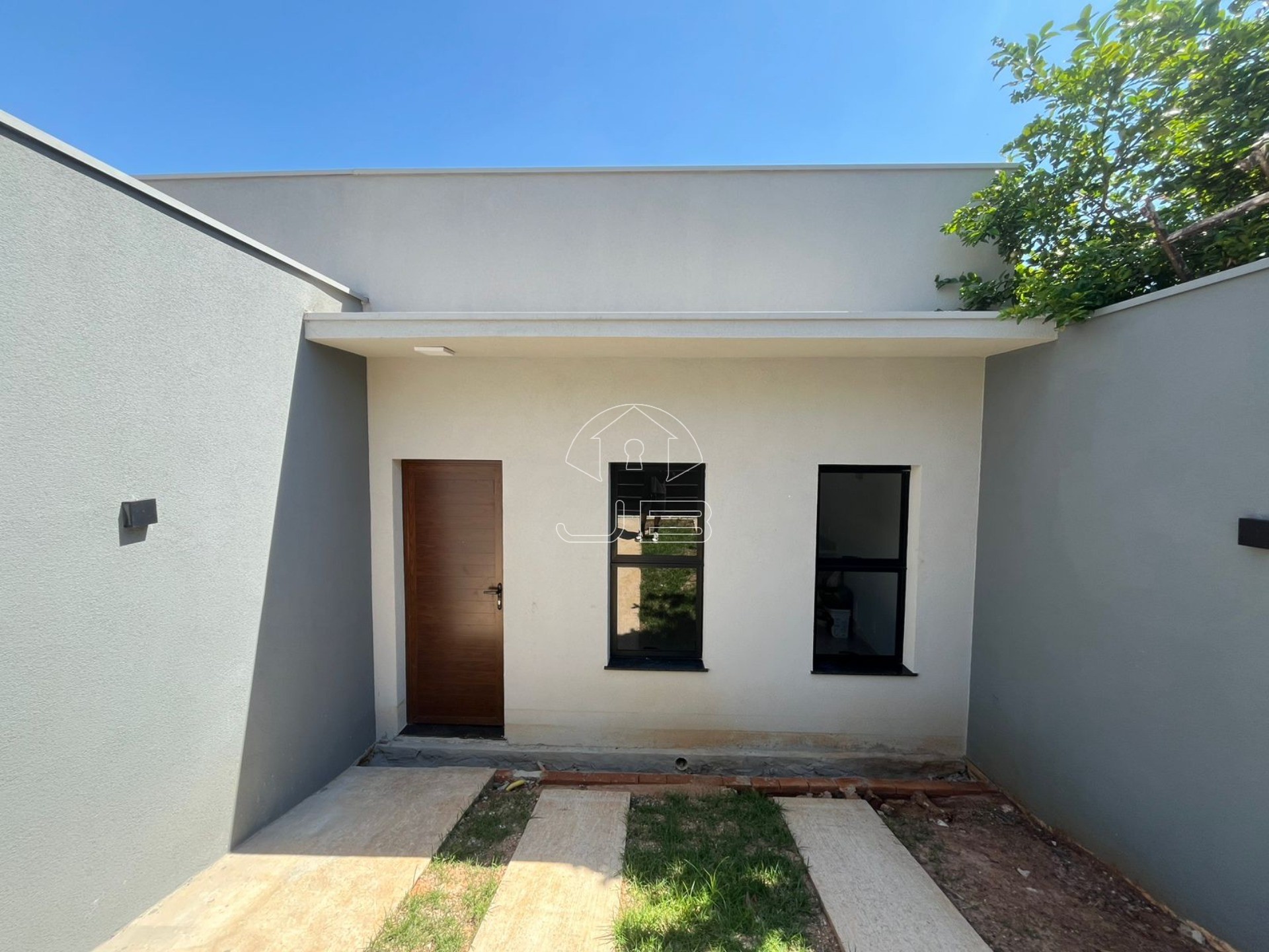 Imperdível oportunidade: Casa à venda em Sumaré-SP, no Jardim dos Ipês, com 2 quartos, 1 suíte e 1 vaga de garagem!