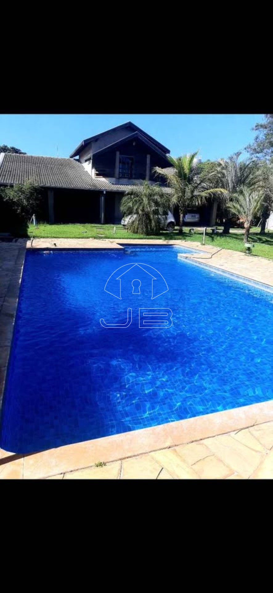 Chácara de luxo à venda em Nova Odessa-SP: 5 quartos, 2 suítes, 3 salas, 4 banheiros, 450m² de área!
