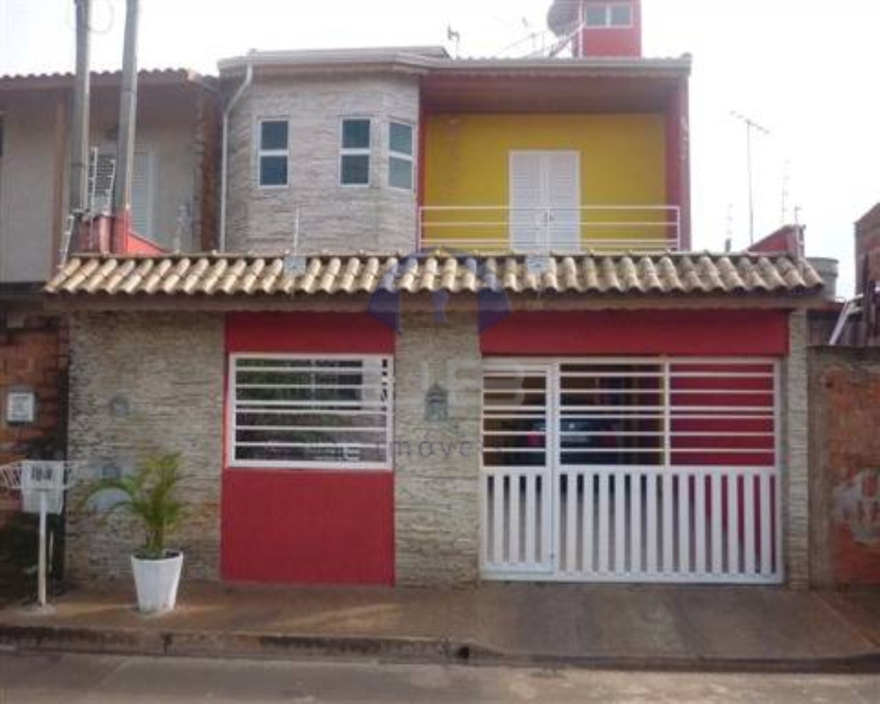 Casa a venda no Bairro Vila Reggio, Campinas, SP.