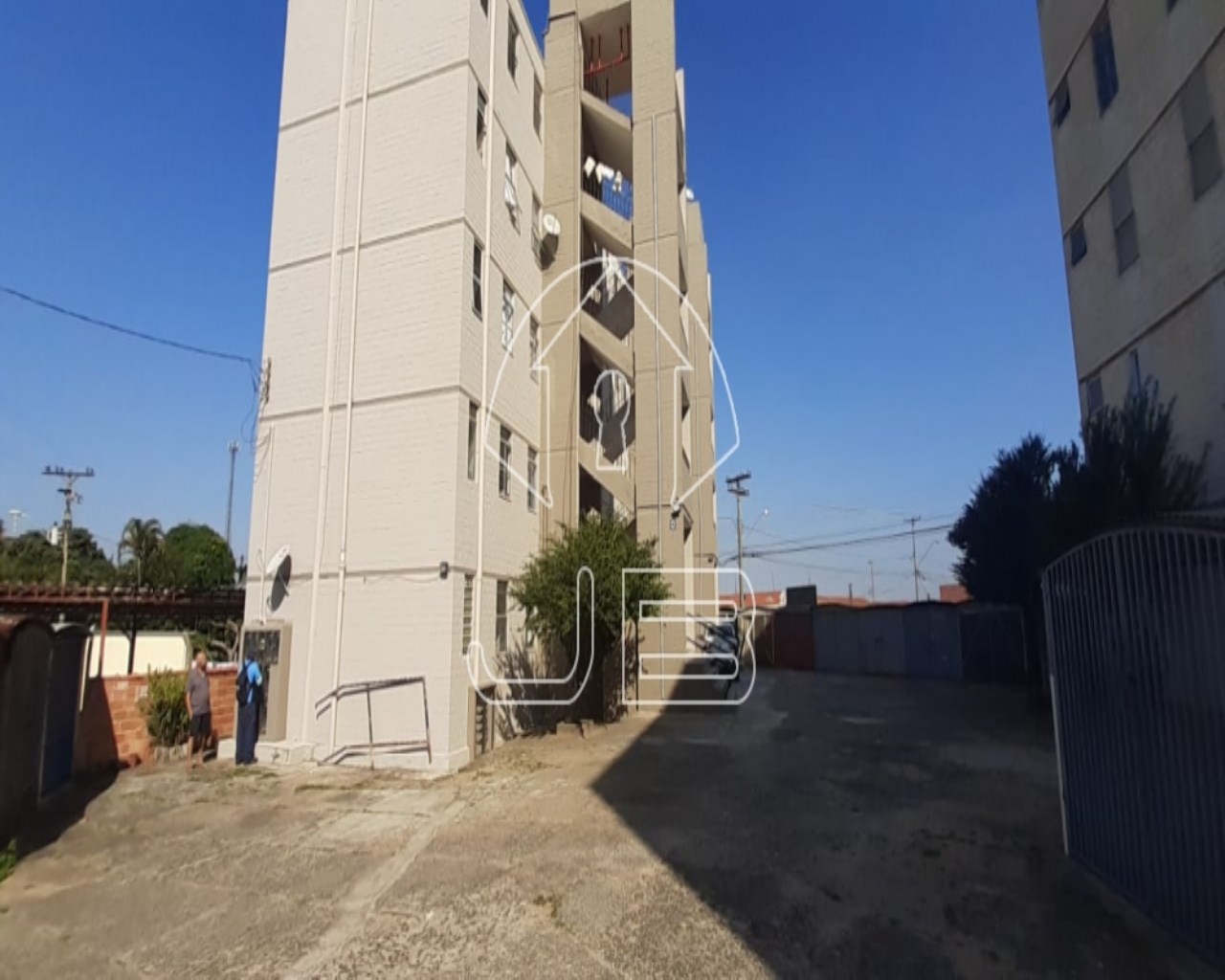 Apartamento com ponto comercial a venda no Padre Anchieta, Campinas,SP.