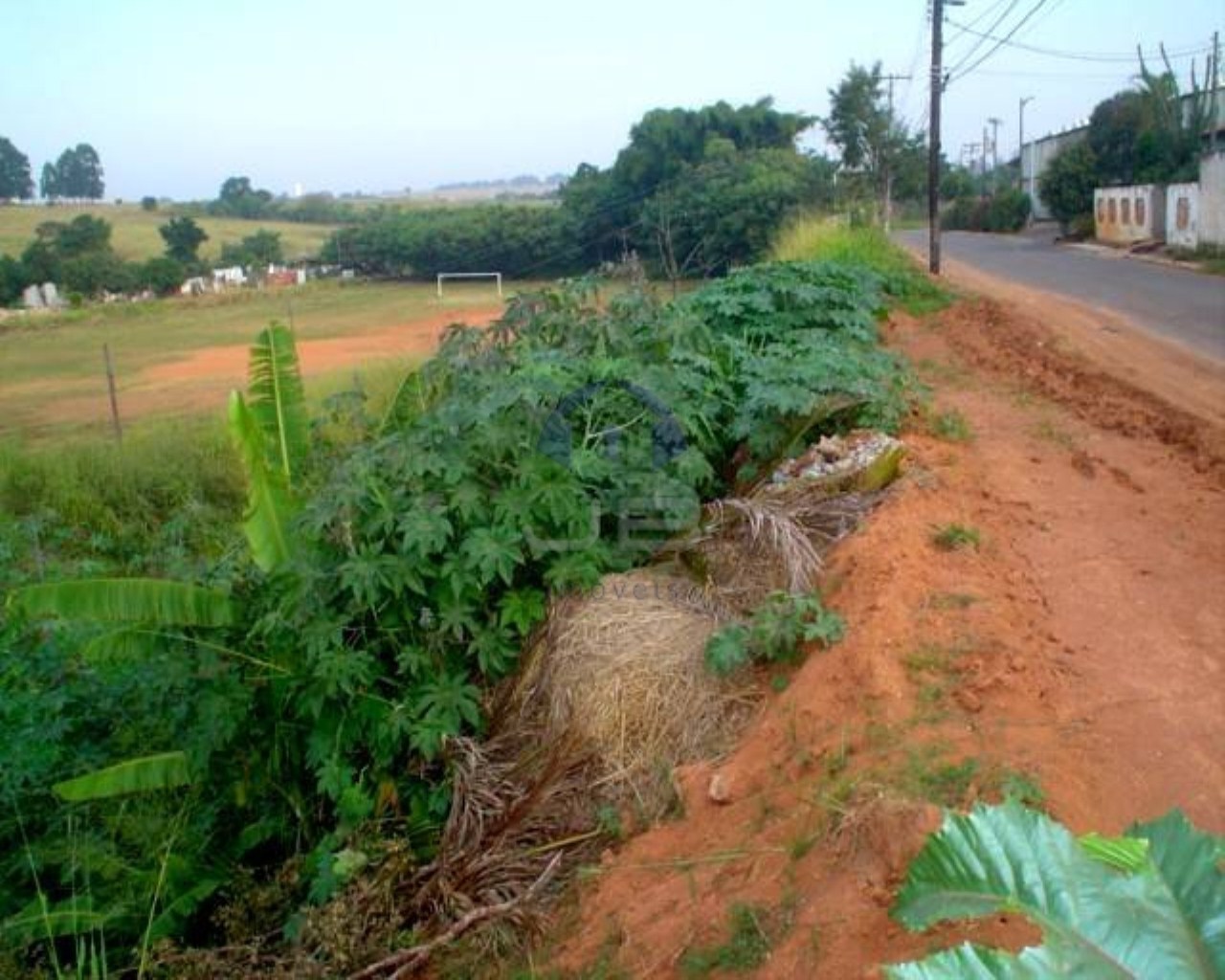 Terreno a venda no bairro Três Marias, Campinas-SP.