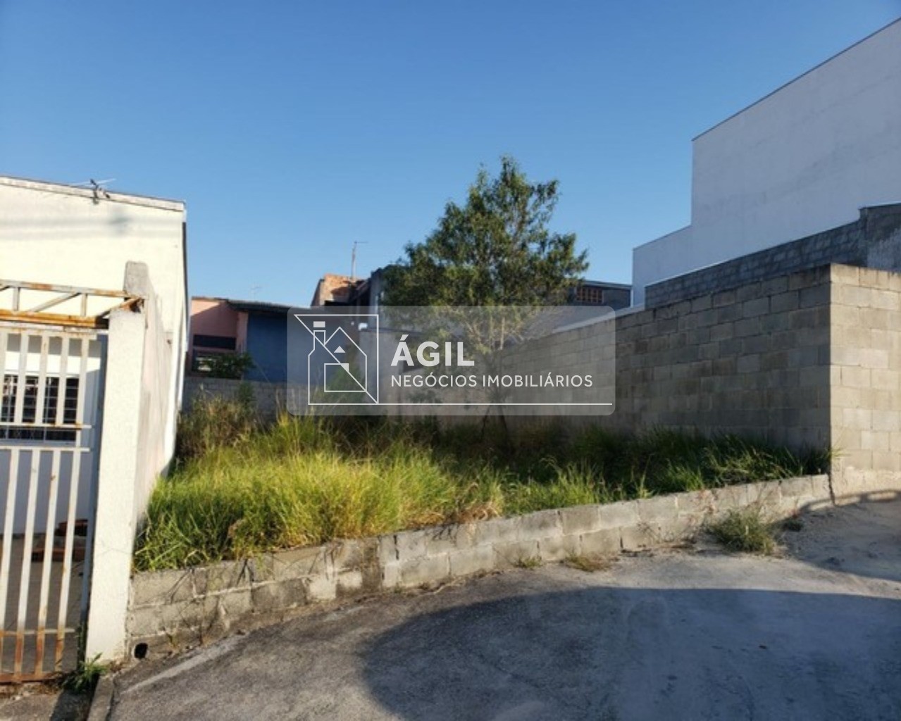 Terreno a venda na avenida principal, Santa Julia, região sudeste, 150m, valor 174.000,00 venha conferir