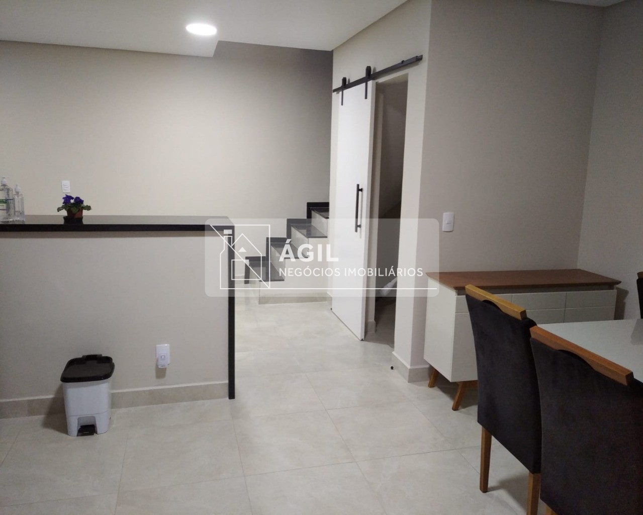 Sobrado no condomínio portal dos pássaros - são josé dos cam