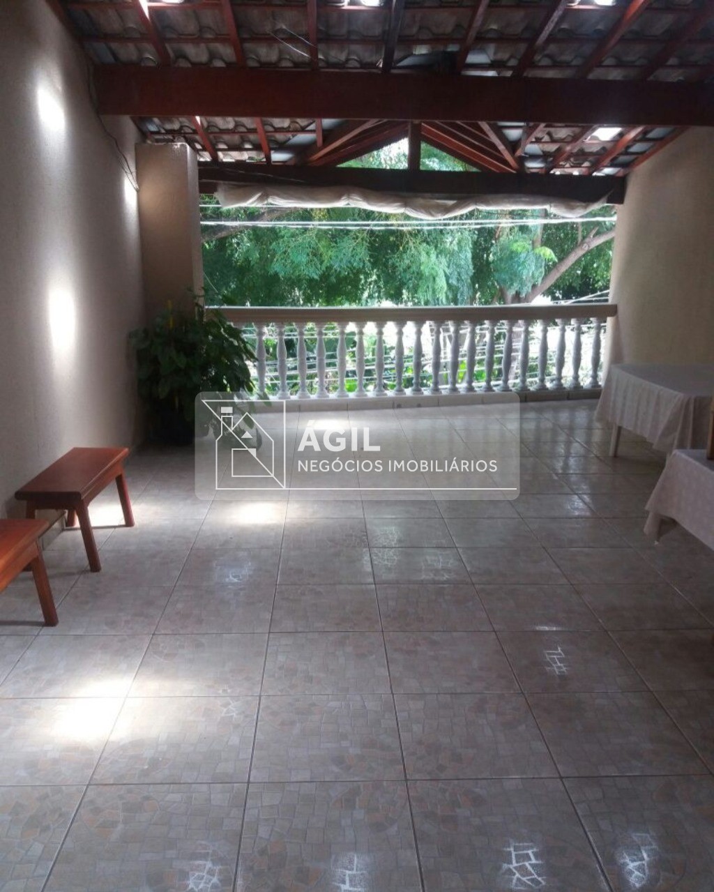 Casa a venda Sobrado Jardim Satélite 5 Dormitórios, sendo 1 suíte