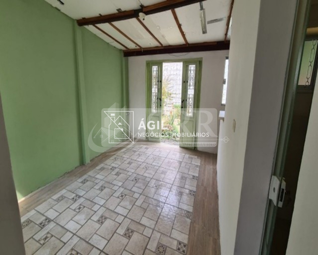 Vende-se casa térrea no jardim paulista - são josé dos campo