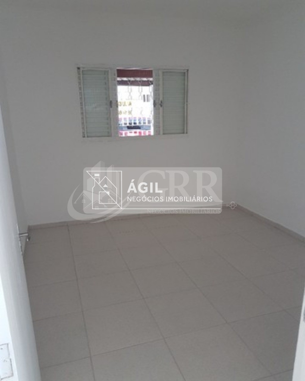 Vende-se casa térrea no jardim paulista - são josé dos campo