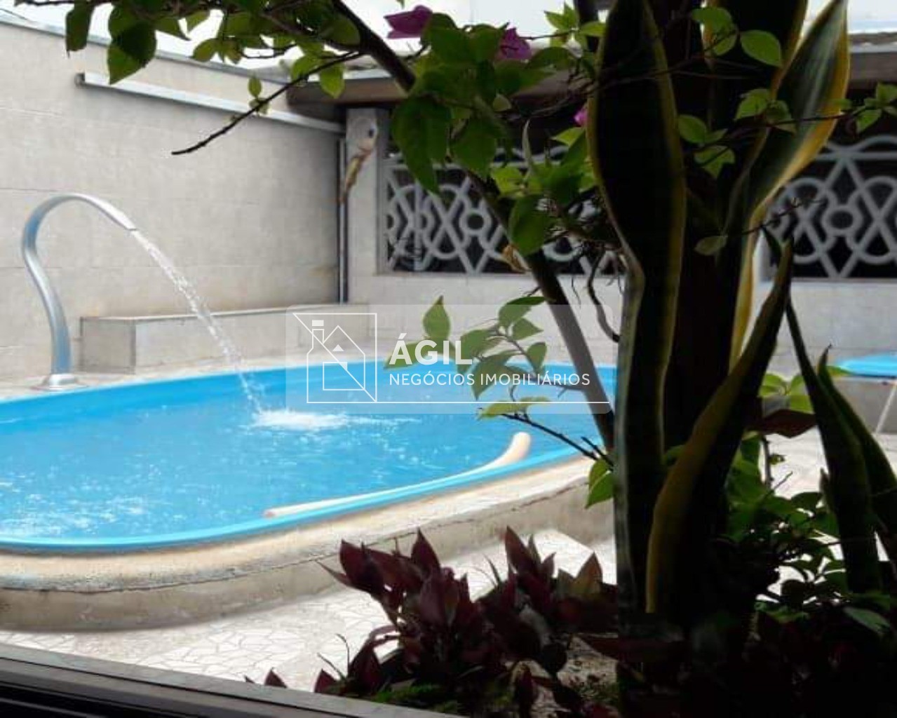 Venda Casa residencial para Venda - Loteamento Jardim Helena - Zona Leste de São José dos Campos