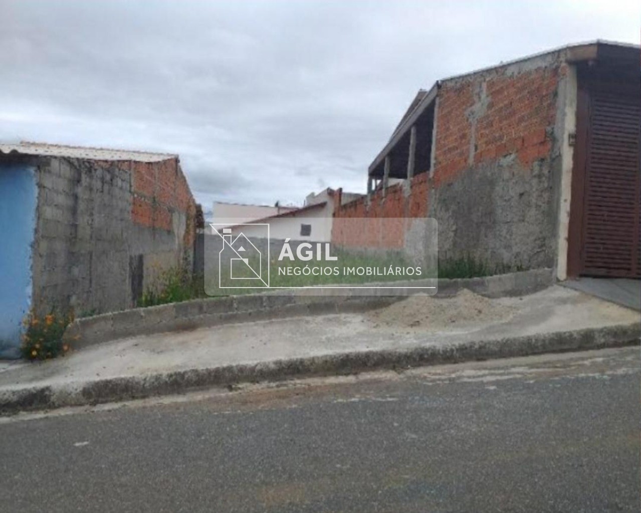 Venda Terreno Residencial de 140m² no Bairro Santa Júlia - Região Sudeste de São José dos Campos - SP