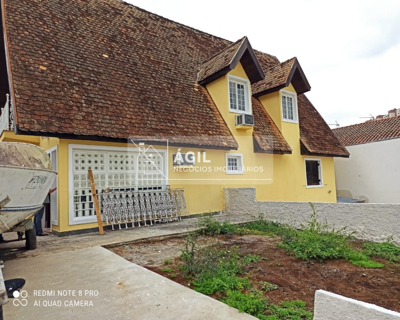 Casa a venda Sobrado 3 andares Jardim das Indústrias 2 terrenos de 500 m²