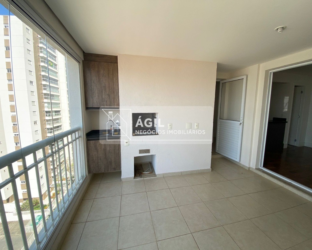 APARTAMENTO NO CONDOMINIO PATIO CLUBE- 90M² 02 DORMITÓRIOS- ZONA OESTE AQUARIUS
