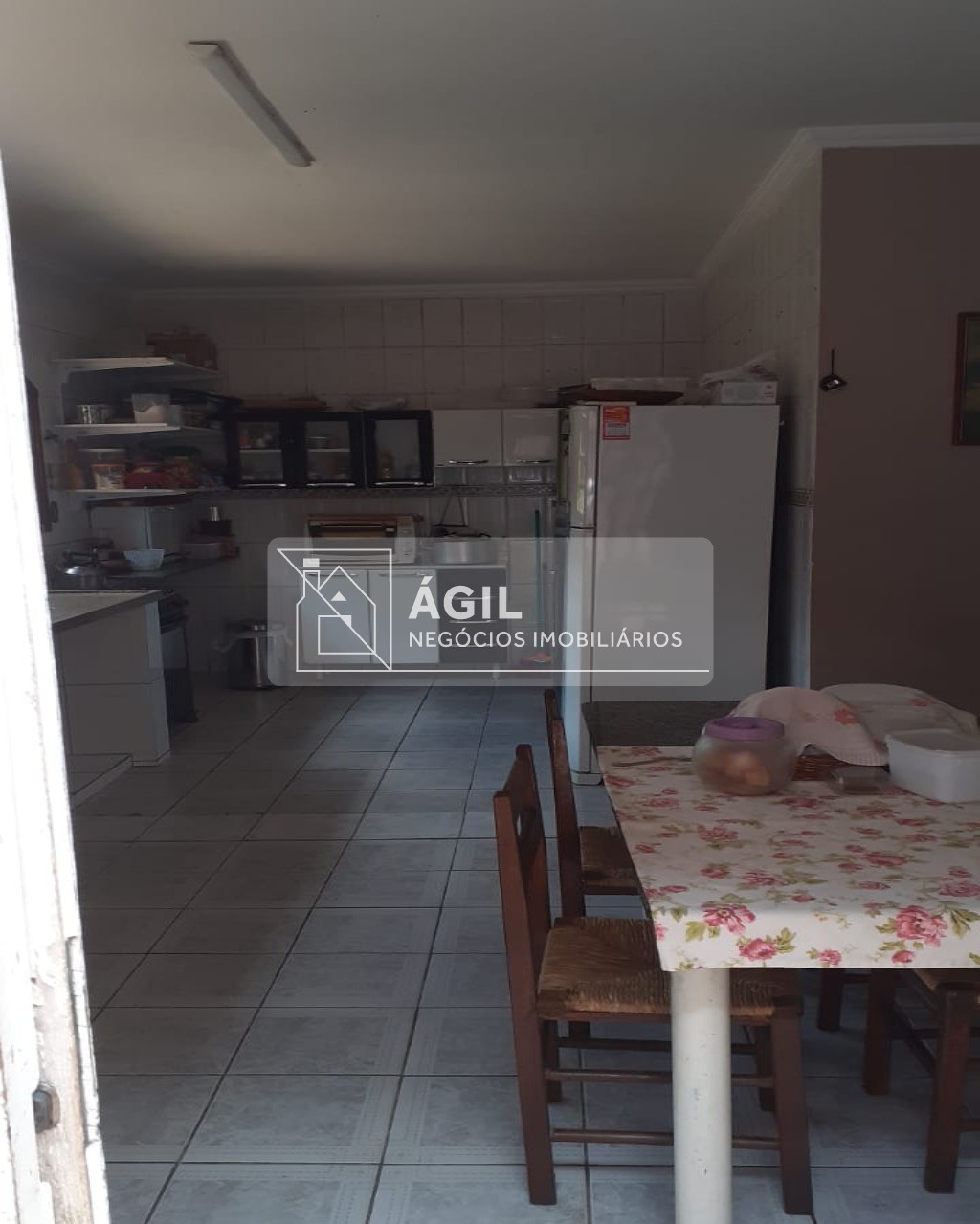 Venda casa térrea com 4 dormitórios, sendo 1 suíte - jacareí