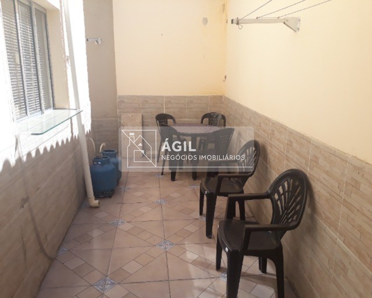 Venda sobrado de 111m²no jardim florida com 3 dormitórios, s