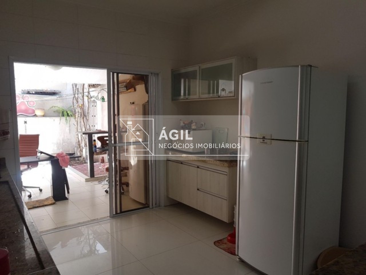 Venda - Casa sobrado no Jardim Alvorada - São José dos Campos