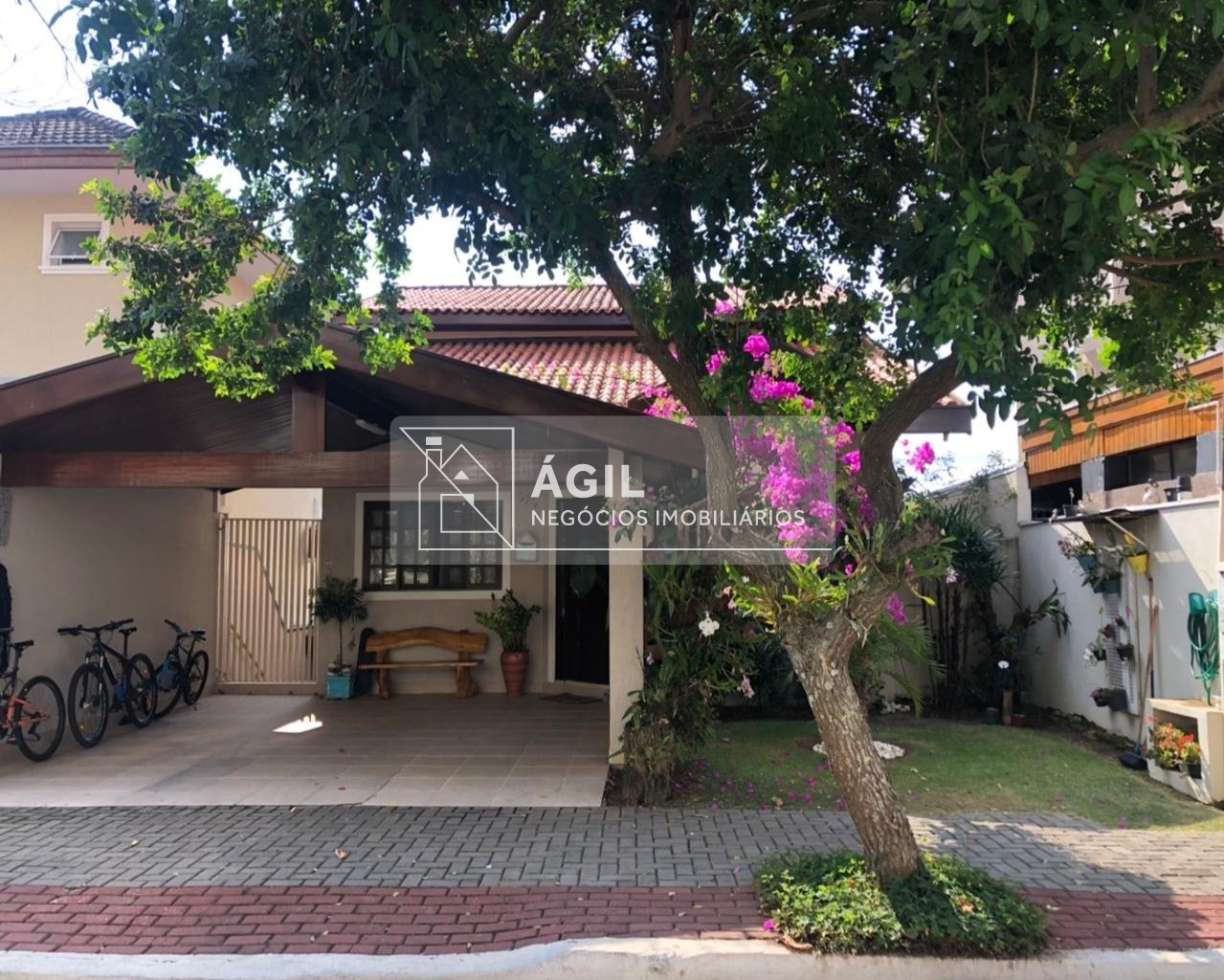 Excelente casa no condomínio Altos da Serra