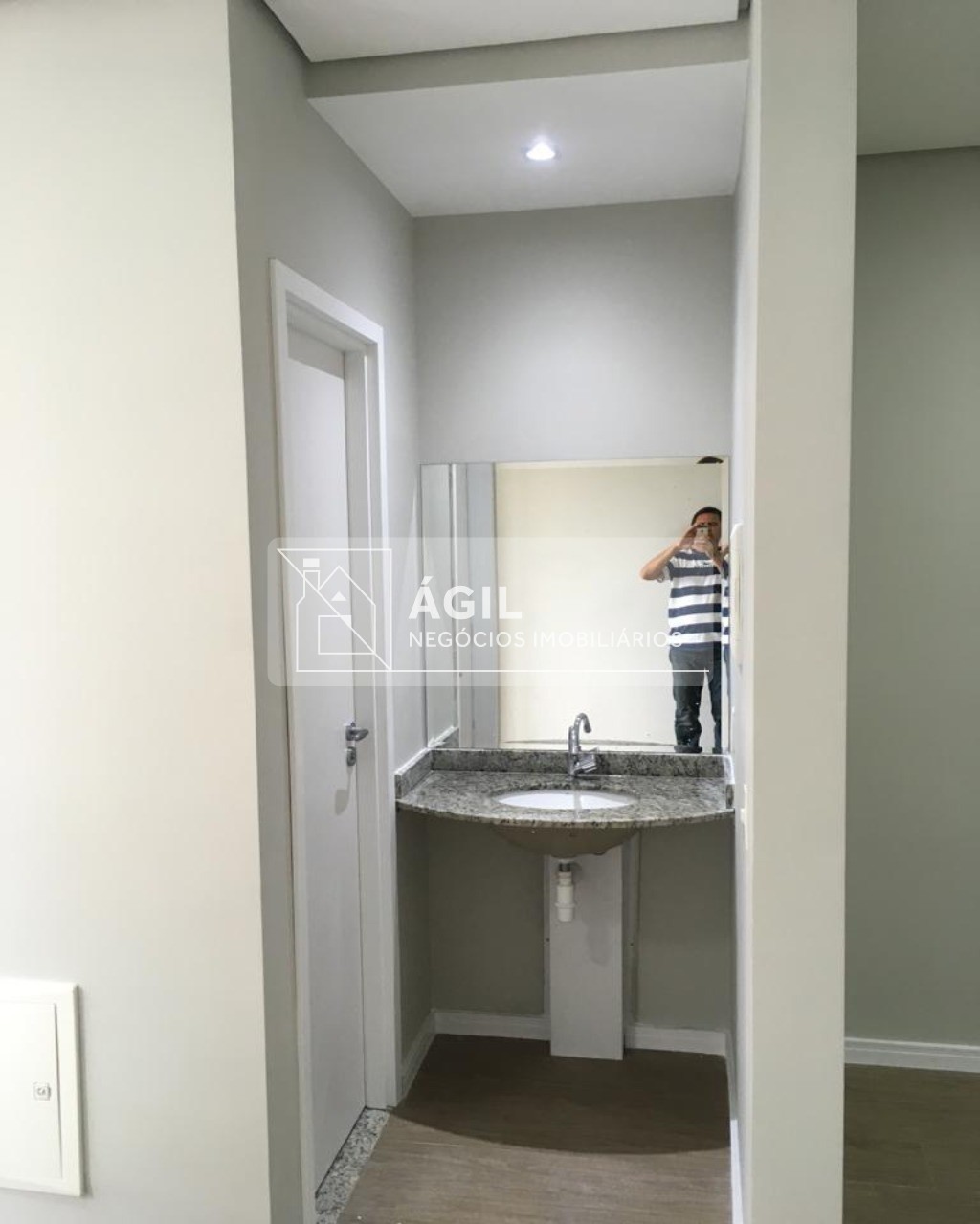 Venda sala comercial 28 no boulevard jacareí office & mall