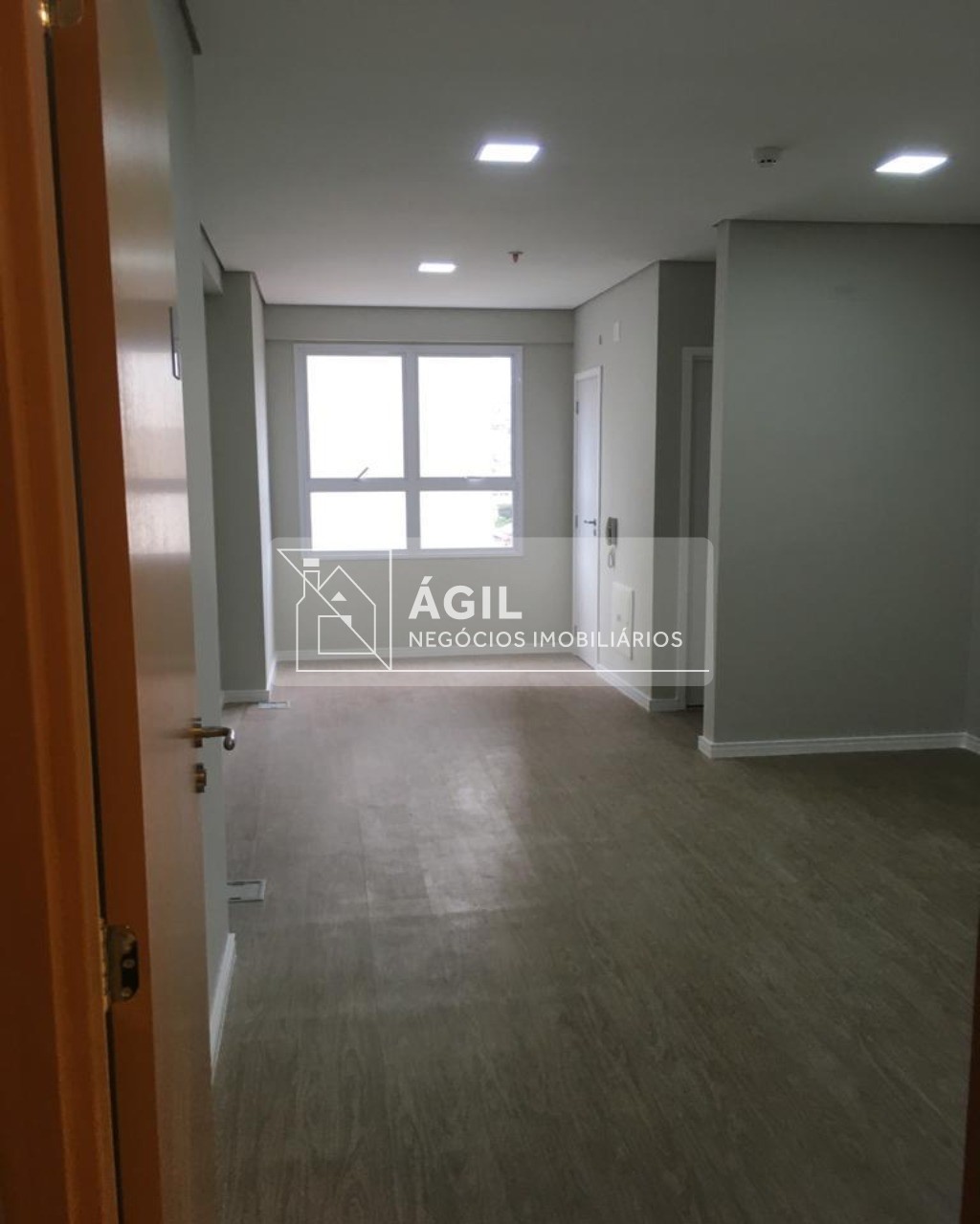 Venda sala comercial 28 no boulevard jacareí office & mall