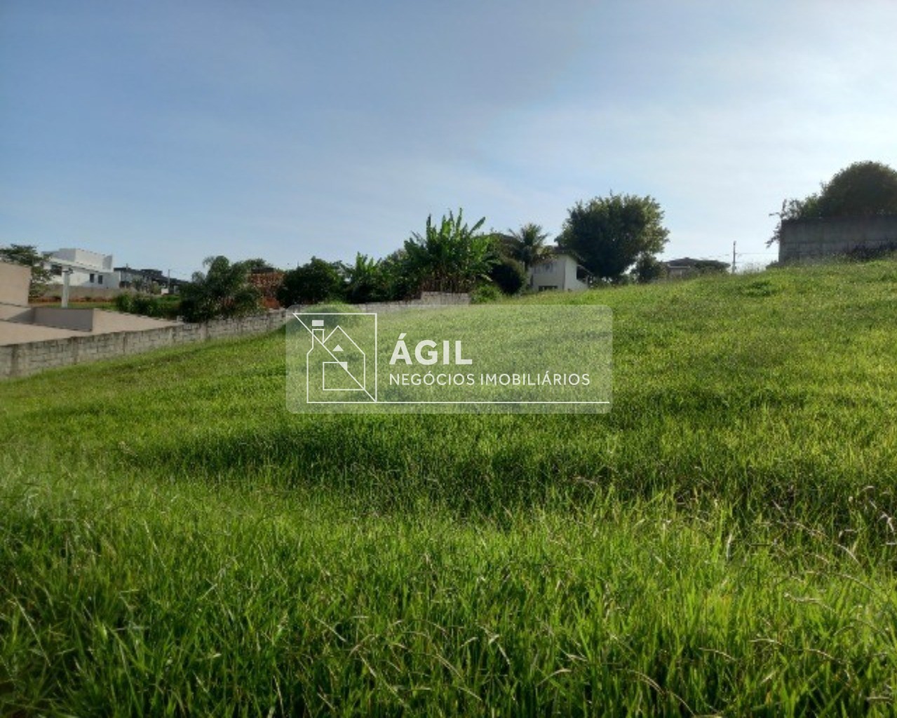 Terreno a venda no Condomínio Residencial Mirante do Vale - Jacareí - SP