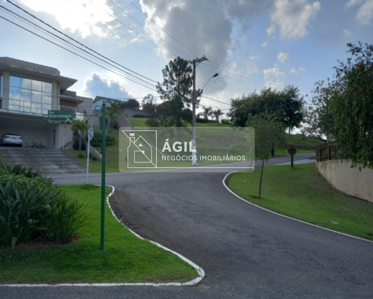 Terreno a venda no Condomínio Residencial Mirante do Vale - Jacareí - SP
