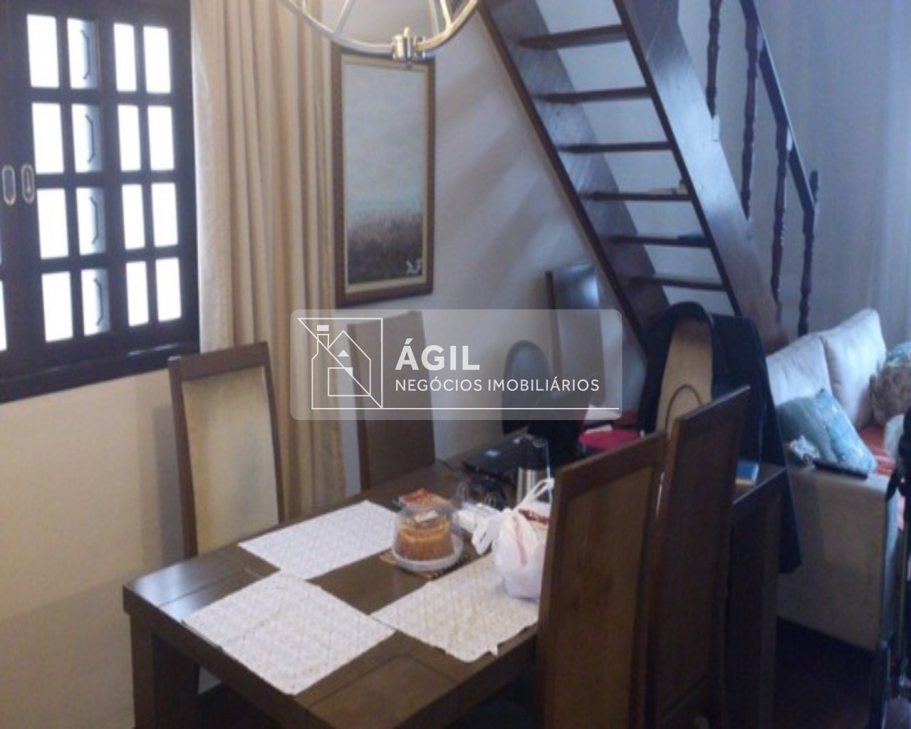 Casa térrea a venda de 170m² com 3 dormitórios e suíte - Jardim das Indústrias - São José dos Campos - SP