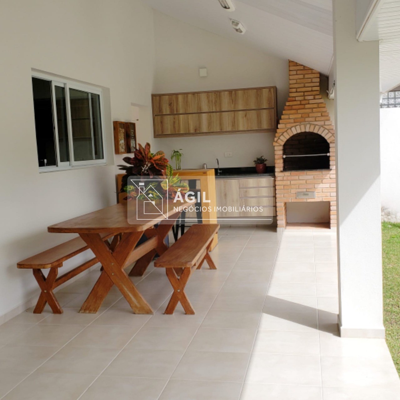 Venda - Casa Sobrado 3 suítes no Altos da Serra VI - Urbanova São José dos Campos