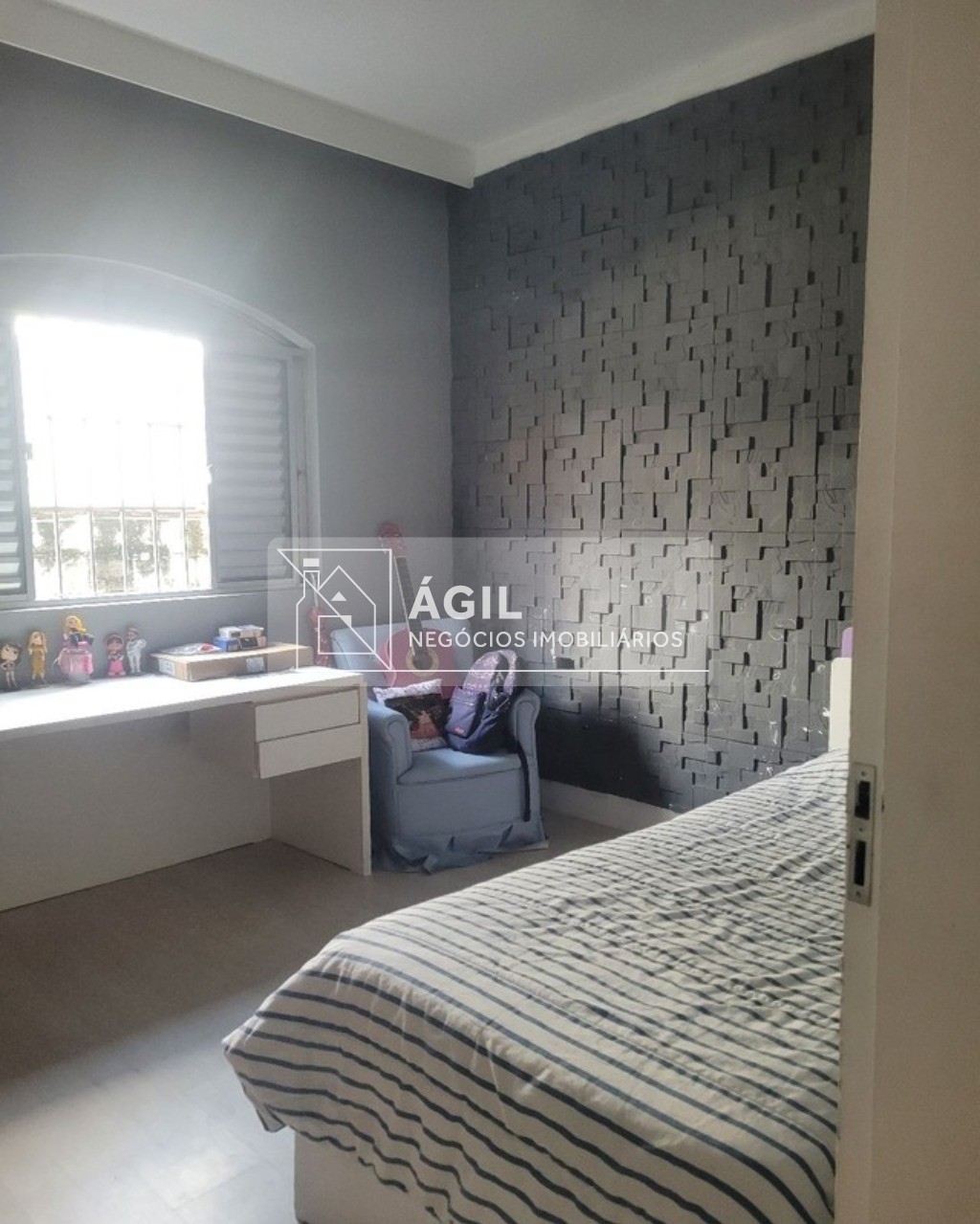 Casa a venda Sobrado com Ponto comercial no Jardim Ismênia