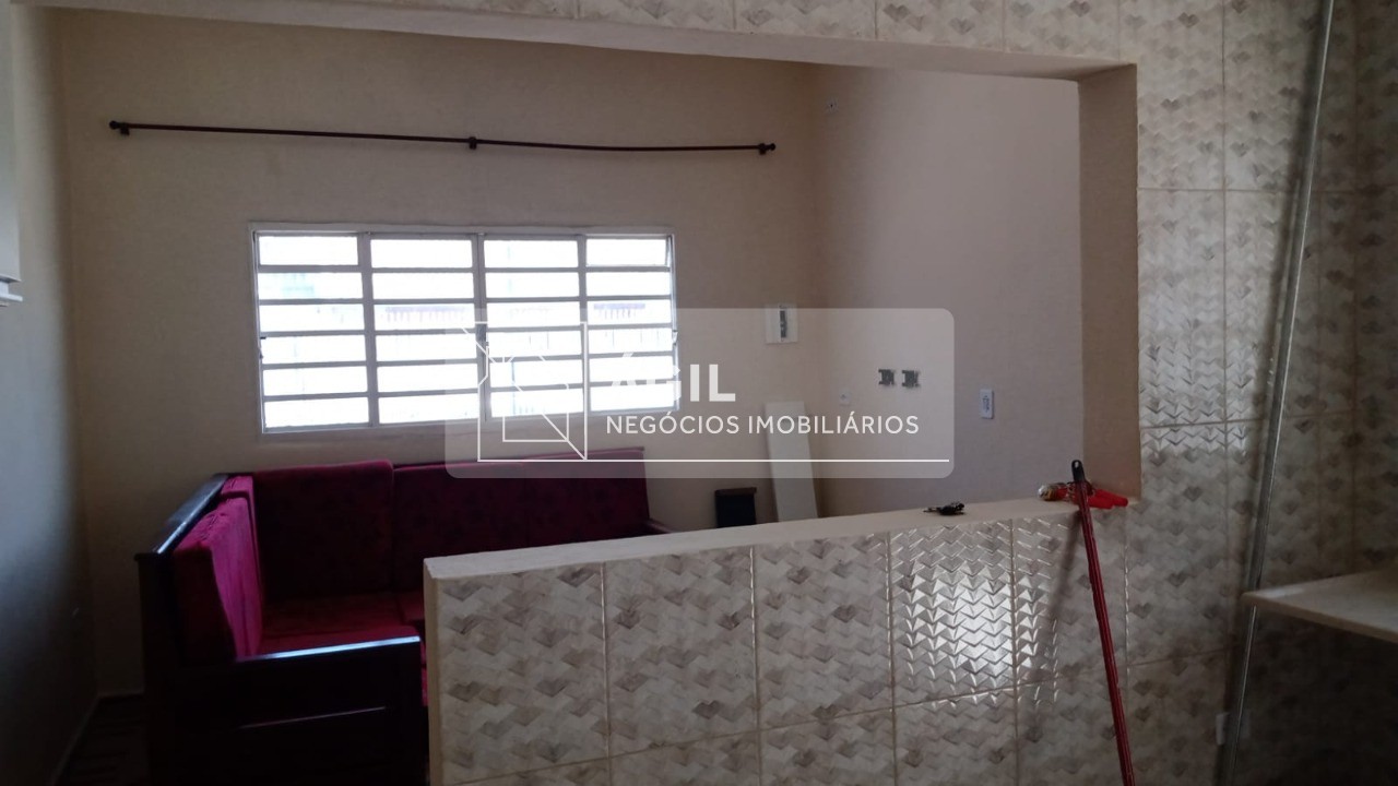 Casa a venda no Jardim Imperial para investimento