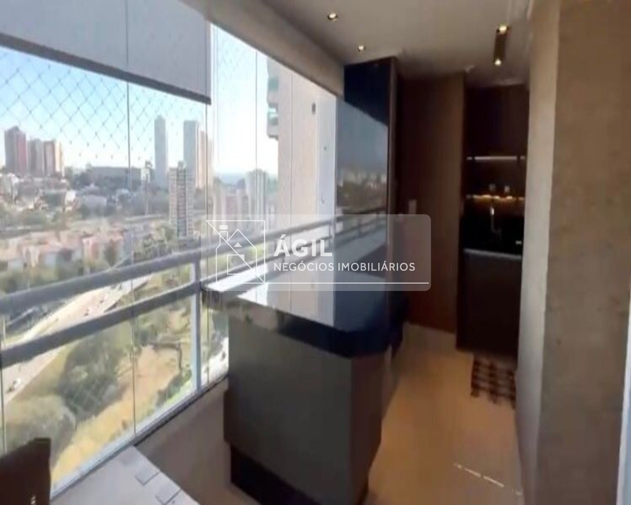 Apartamento residencial para Locação Vila Ema, São José dos Campos 3 dormitórios sendo 1 suíte, 2 salas, 3 banheiros, 2 vagas 147,00 m² útil, 147,00 m