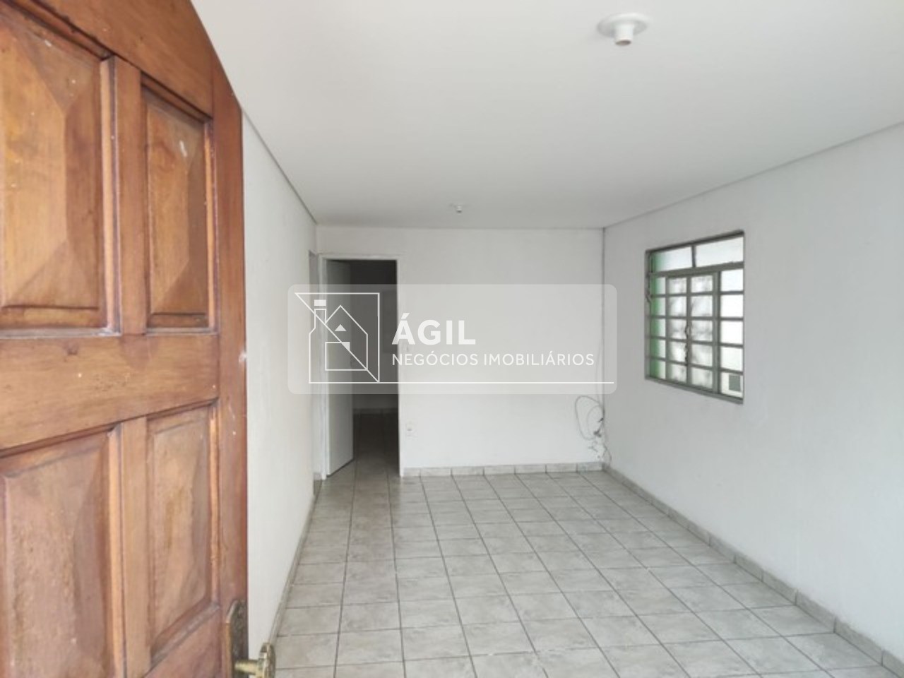 CASA A VENDA COM PONTO COMERCIAL 300M² NO BAIRRO JARDIM SATÉLITE