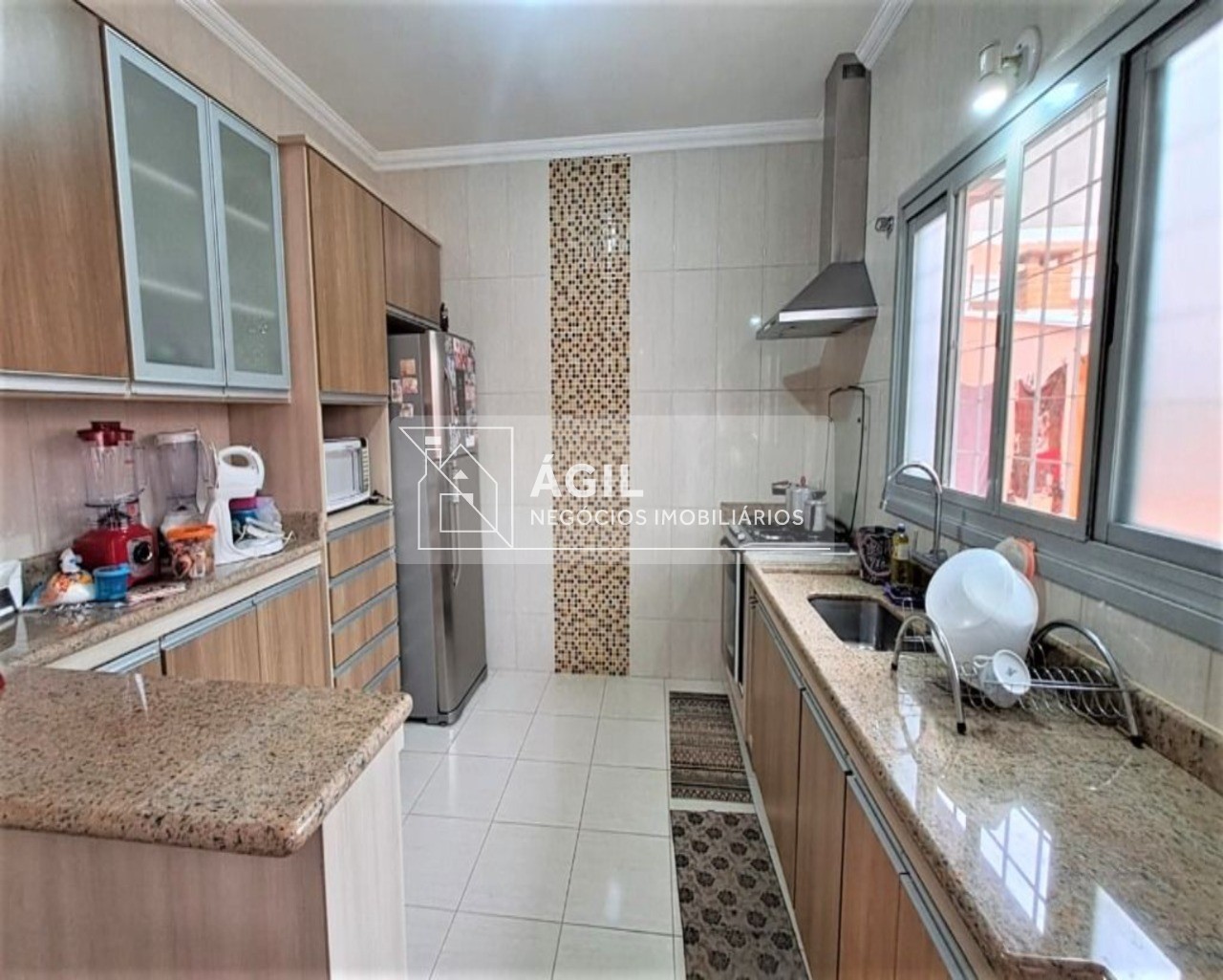 Vendo- Vende-se casa de lote inteiro na Reserva Especial do Bosque dos Eucaliptos, Área nobre da região, próximo ao Condomínio Quinta das Flores