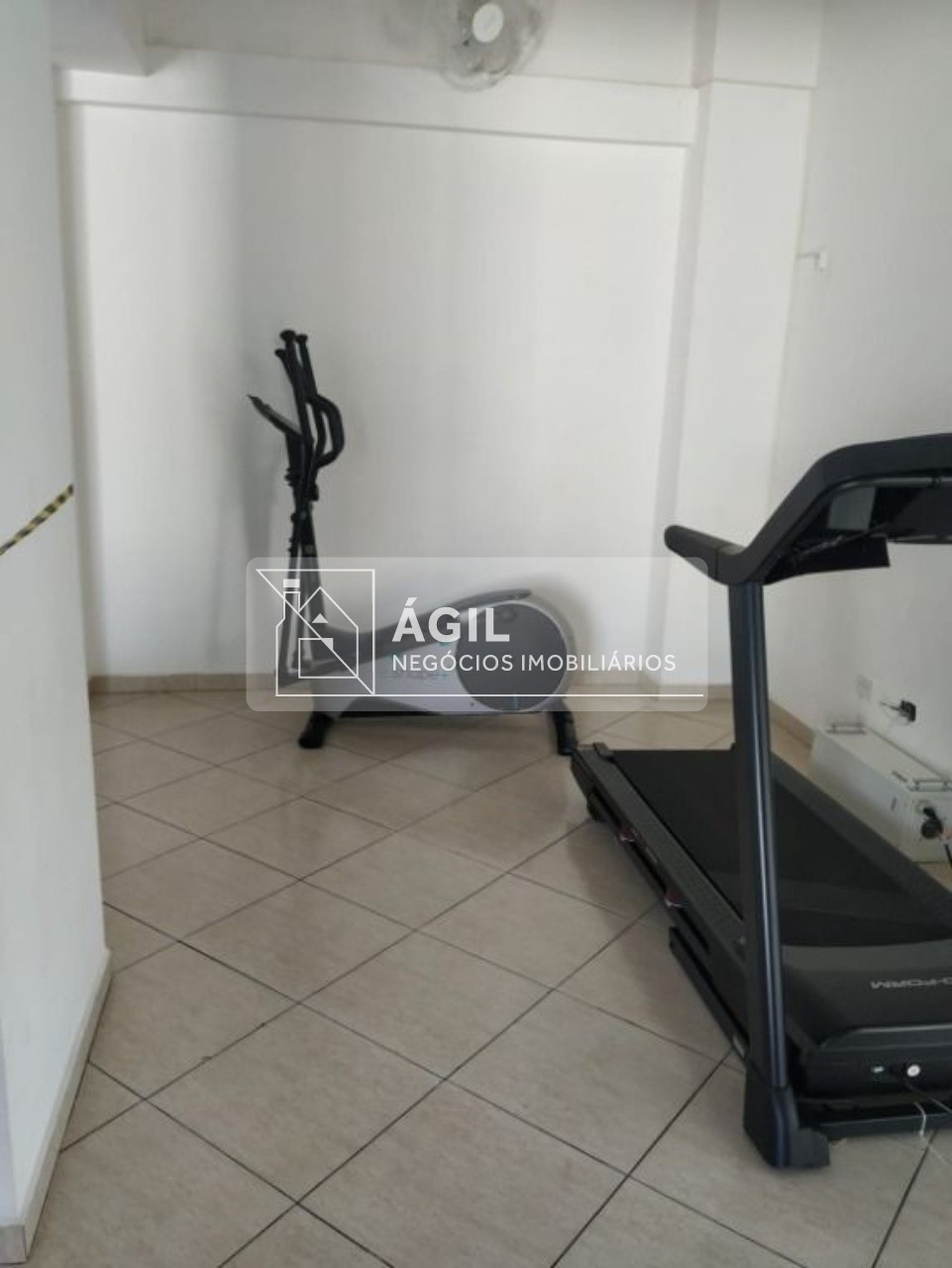 Vendo- Vende-se Apartamento 02 dormitórios Edifício Vilma, Próximo ao Centro da Juventude, São José dos Campos, Jardim América, Avenida Bacabal