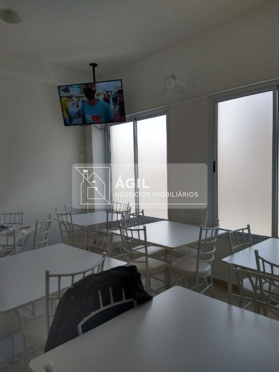 Vendo- Vende-se Apartamento 02 dormitórios Edifício Vilma, Próximo ao Centro da Juventude, São José dos Campos, Jardim América, Avenida Bacabal