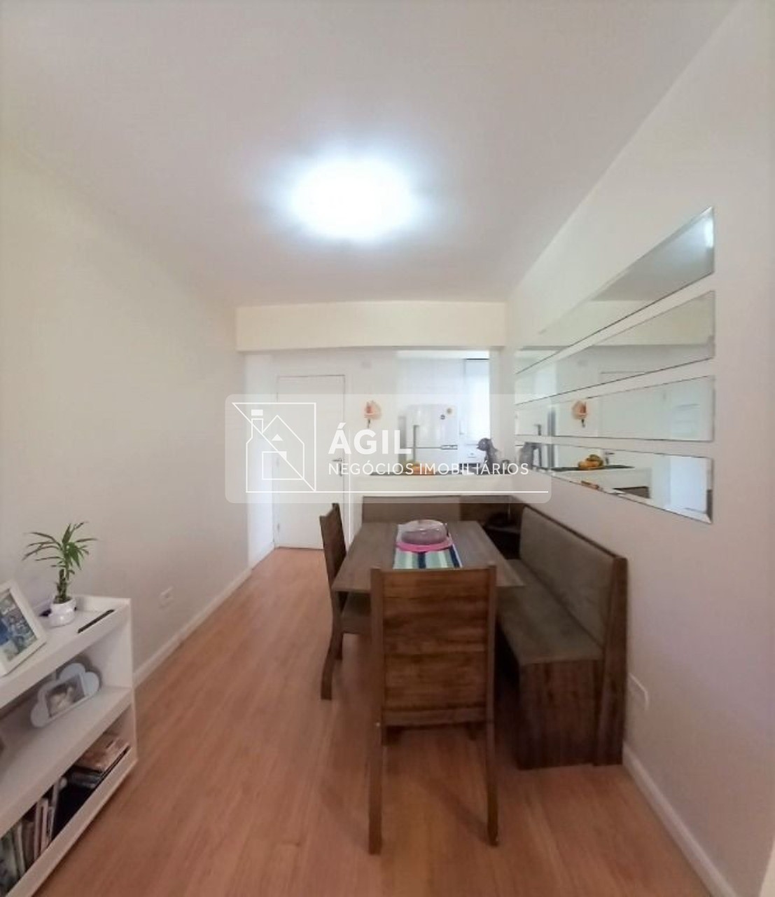 Vendo- Vende-se Apartamento 02 dormitórios Edifício Vilma, Próximo ao Centro da Juventude, São José dos Campos, Jardim América, Avenida Bacabal