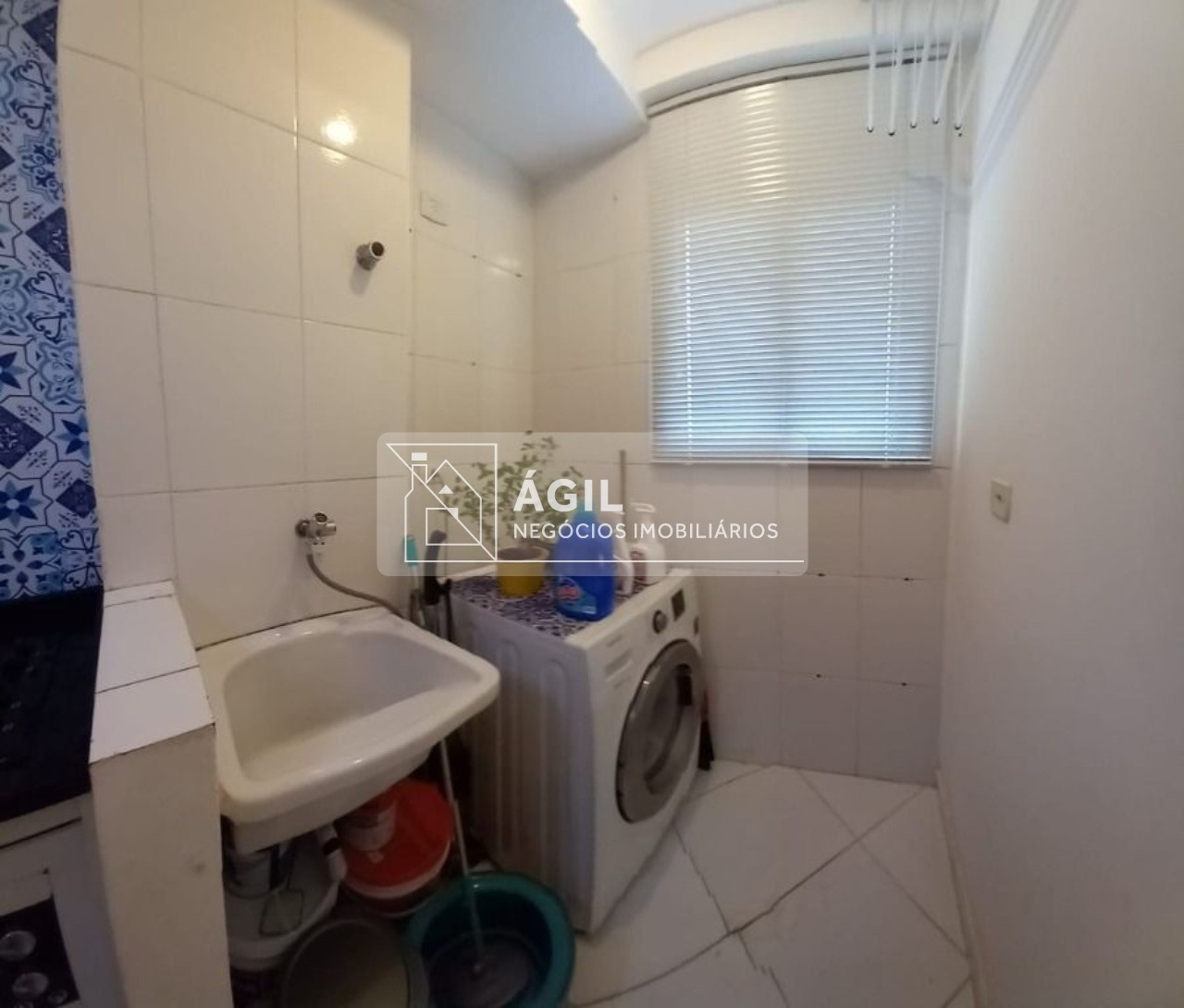 Vendo- Vende-se Apartamento 02 dormitórios Edifício Vilma, Próximo ao Centro da Juventude, São José dos Campos, Jardim América, Avenida Bacabal
