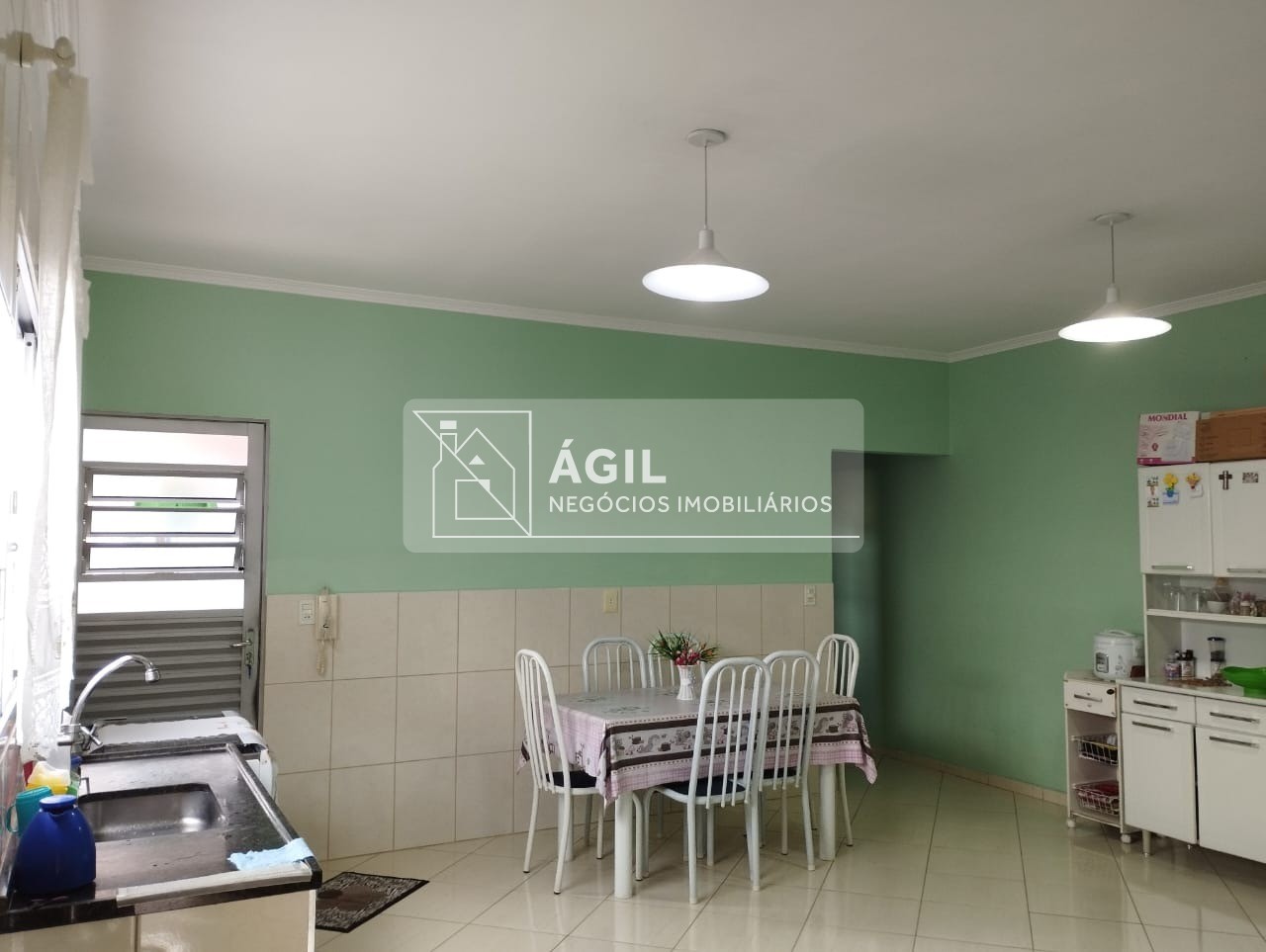 Casa a venda com 3 dormitórios com edícula no (vitória vale)