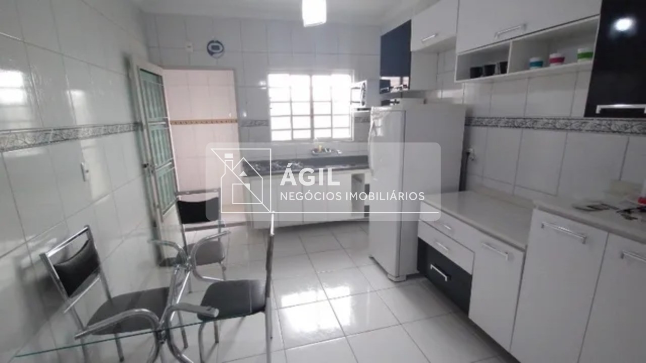 Casa térrea a venda - 2 dormitórios com suíte - Jardim Oriente - São José dos Campos - SP