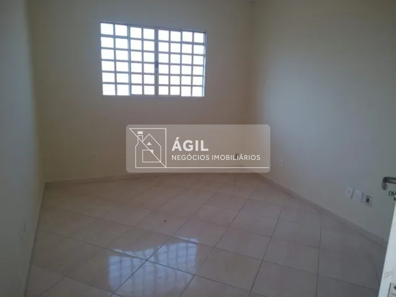 Sobrado a venda no bairro vila antônio augusto luiz