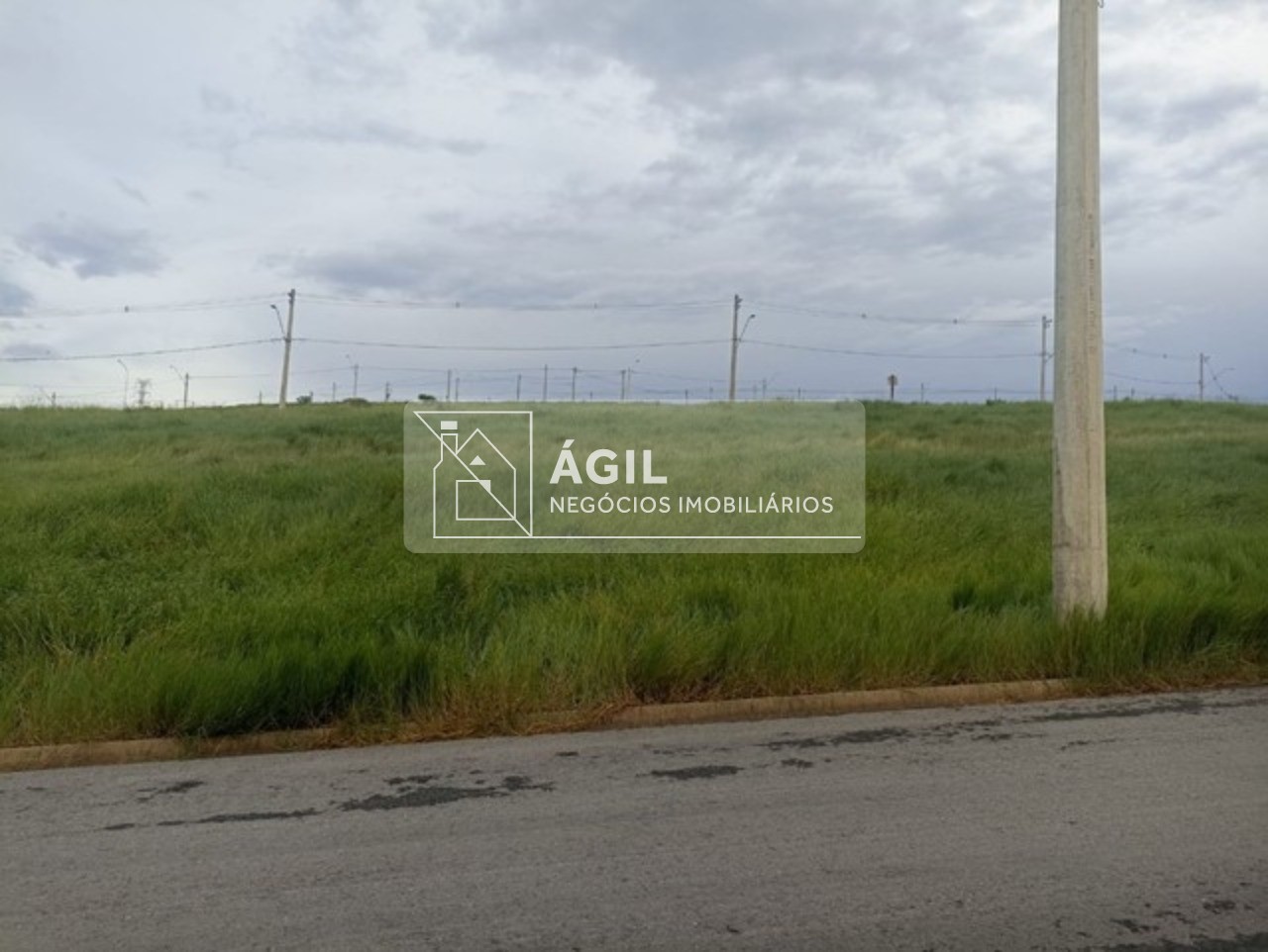 Terreno a venda de 181m² no Residencial Amor em Caçapava.