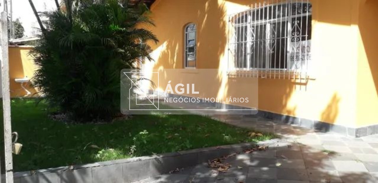Casa térrea a venda - 4 dormitórios com suíte - Jardim das Indústrias - São José dos Campos - SP