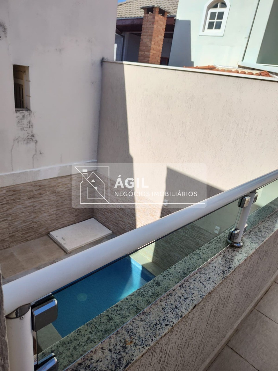 VENDO- Casa - Jardim Uirá - 150,00m² - 3 Dormitórios- 3 Suites - Piscina -Condominio Bell Park