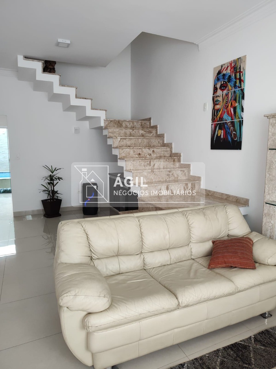 VENDO- Casa - Jardim Uirá - 150,00m² - 3 Dormitórios- 3 Suites - Piscina -Condominio Bell Park