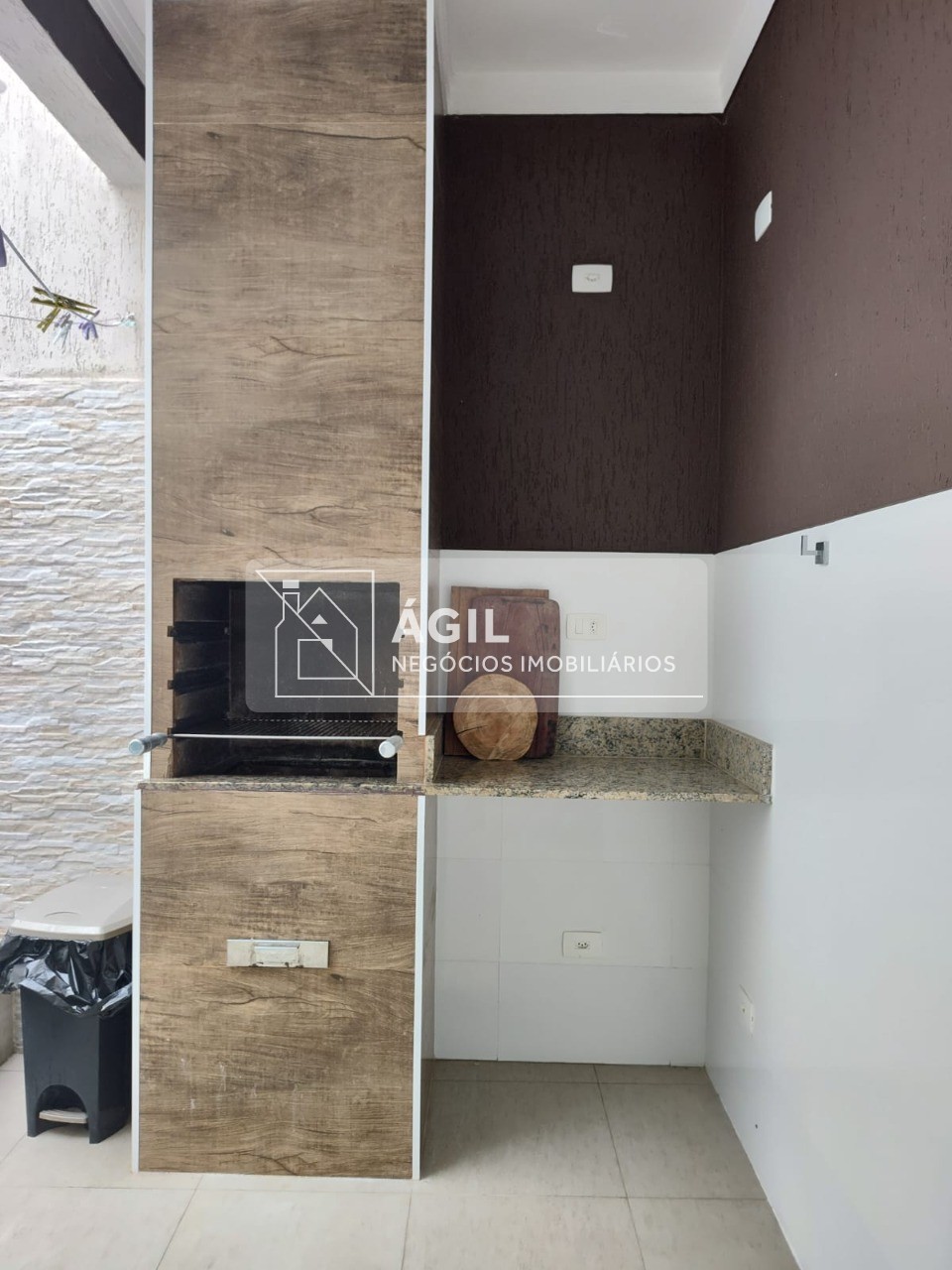 VENDO- Casa - Jardim Uirá - 150,00m² - 3 Dormitórios- 3 Suites - Piscina -Condominio Bell Park