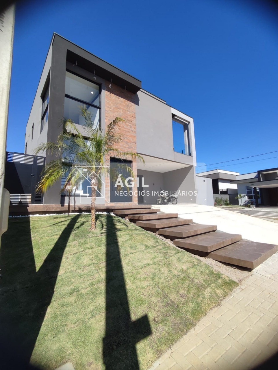 Sobrado para Venda no Reserva Aruanã - Loteamento Floresta - São José dos Campos