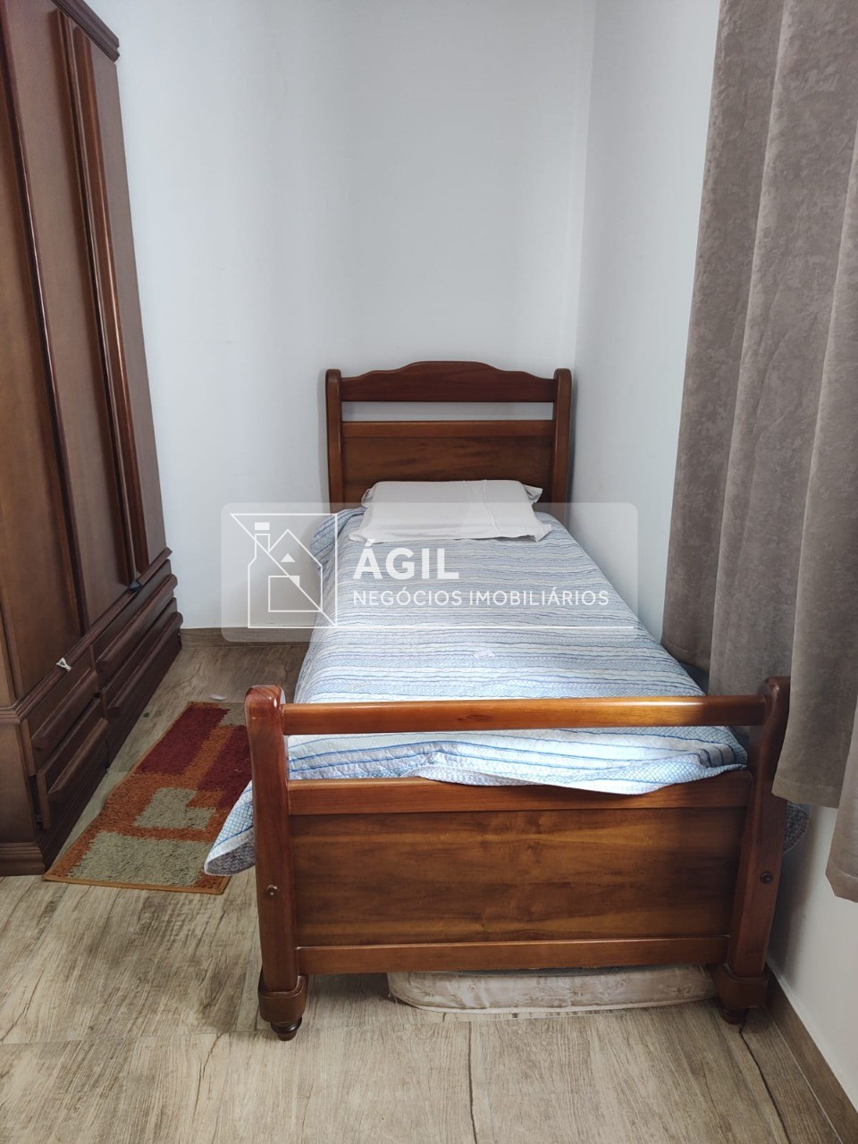 VENDO- Casa - Jardim Uirá - 150,00m² - 3 Dormitórios- 3 Suites - Piscina -Condominio Bell Park