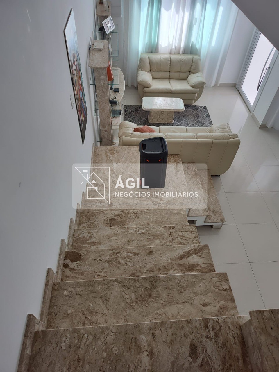 VENDO- Casa - Jardim Uirá - 150,00m² - 3 Dormitórios- 3 Suites - Piscina -Condominio Bell Park